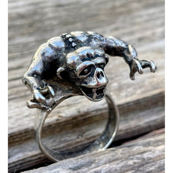 Vintage Mens Silverplate Biker statement ring King Kong Monster Size 13 - Picture 16 of 16
